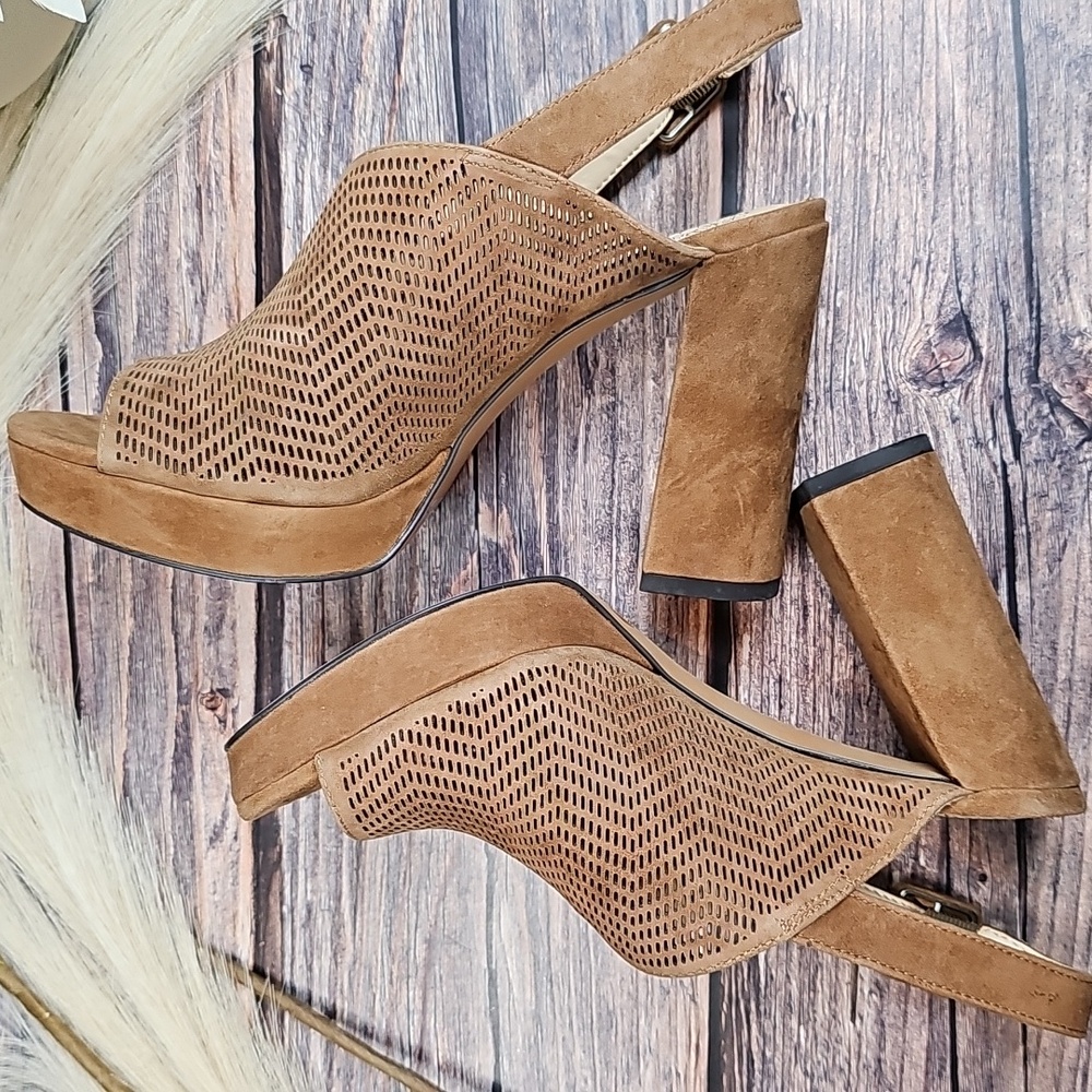 NIB VINCE CAMUTO VV-JENSEYA SEED BROWN PEEP-TOE PERFORATED BOOTIE SANDAL - Picture 5 of 12